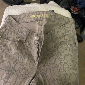 Snake pattern print pants